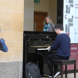 亚洲熟女乱综合一区二区动漫版
